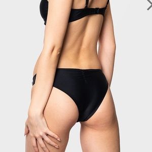 Blackbough Moderate Bottoms Black L